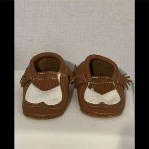 Leather Moccasins Baby Toddler Sz 4 Tan White Shoes "I CAN ACCOMPLISH ANYTHING"